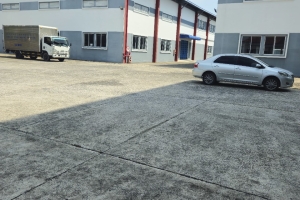 Đèn năng lượng mặt trời chiếu sáng khu công nghiệp tại Bình Dương