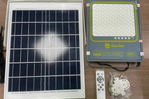 Đèn pha led năng lượng mặt trời Rạng Đông 200w