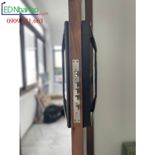 Khóa cửa gỗ vân tay KL-82T