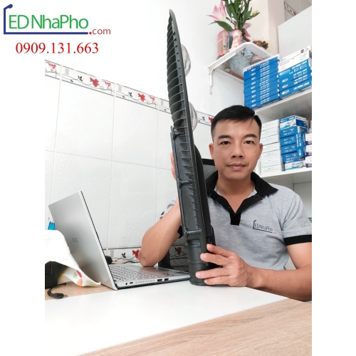 Đèn LED đường chiếc lá  100w 