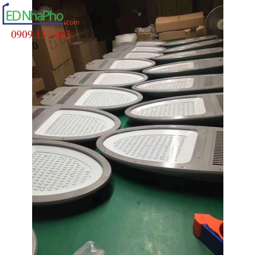 Đèn đường Philips OEM 150W